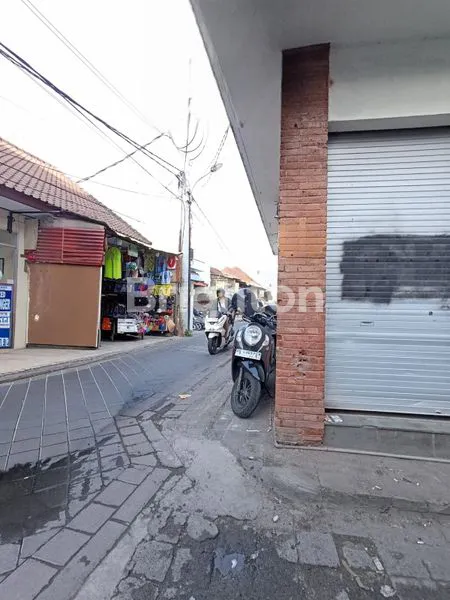 image RUKO STRATEGIS JALAN POPPIES KUTA, LOKASI SUPER PRIME DEKAT PANTAI (7)