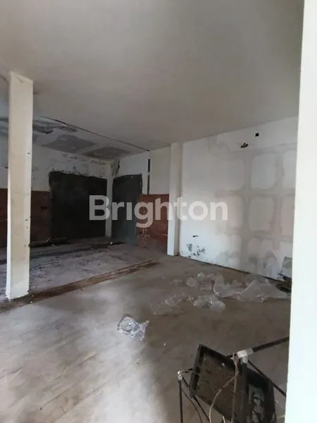 image RUKO STRATEGIS JALAN POPPIES KUTA, LOKASI SUPER PRIME DEKAT PANTAI (8)