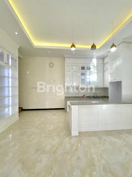 image DIJUAL RUMAH TINGGAL DELTA SARI 2,5 LANTAI, LINGKUNGAN AMAN DAN NYAMAN, DEKAT SPORT CENTER  (2)