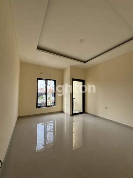 image RUMAH BARU 3,5LANTAI DURI KEPA ROW 3 MOBIL JAKARTA BARAT (3)