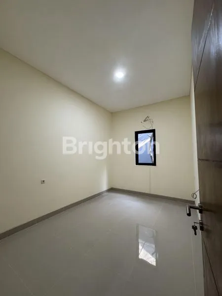 image RUMAH BARU 3,5LANTAI DURI KEPA ROW 3 MOBIL JAKARTA BARAT (5)