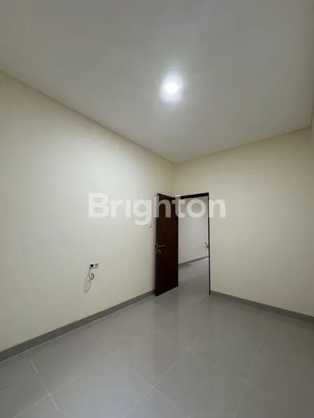 image RUMAH BARU 3,5LANTAI DURI KEPA ROW 3 MOBIL JAKARTA BARAT (6)