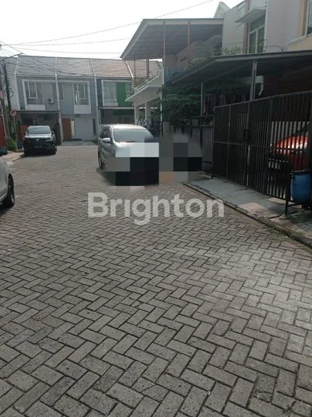 image RUMAH  BAGUS ARCADIA DAANMOGOT (2)