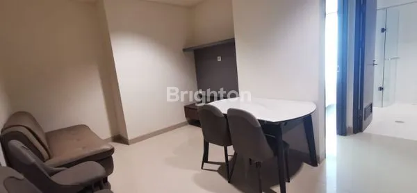 image BARU GRESS, APARTEMEN PRAXIS FULL FURNISHED LOKASI DI PUSAT KOTA SURABAYA SANGAT DEKAT KE RS SILOAM, HOKKY BUAH SUPERMARKET, PLAZA SURABAYA & TUNJUNGAN PLAZA (4)