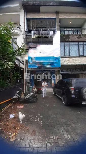 image RUKO 3 LANTAI PREMIUM DI PEREMPATAN STRATEGIS DENPASAR BARAT (1)