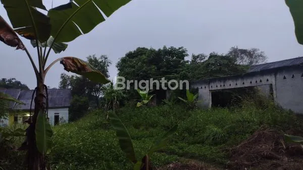 image RUMAH TUA HITUNG TANAH DI KAMPUNG PABUARAN,CILAKU ,TENJO, BOGOR (3)