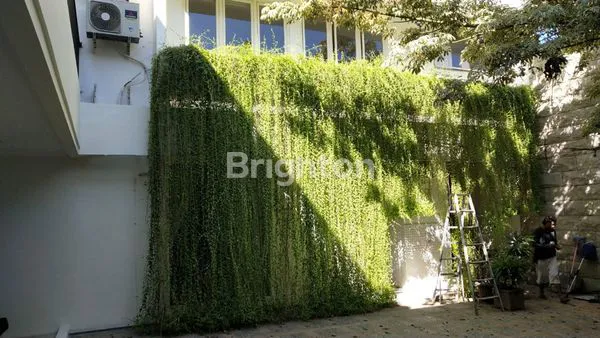 image TEMPAT USAHA LOKASI STATEGIS EX RESTO RAYA JEMURSARI (2)