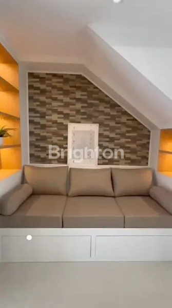 image DIJUAL RUMAH NEW MINIMALIS 2 LANTAI MOCCA VERBANA DIAN ISTANA - SBY BARAT (3)