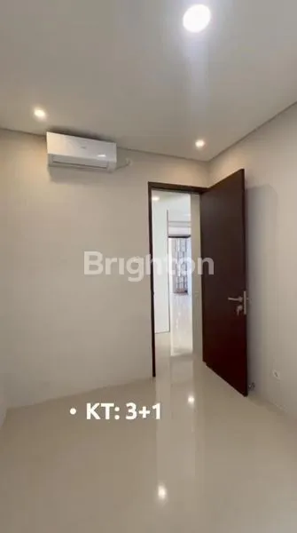 image DIJUAL RUMAH NEW MINIMALIS 2 LANTAI MOCCA VERBANA DIAN ISTANA - SBY BARAT (4)