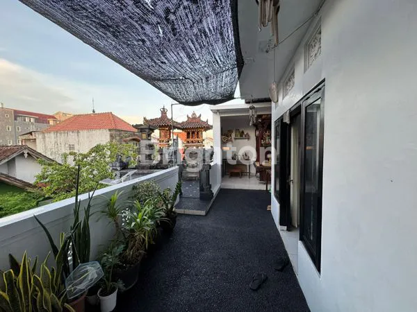 image RUMAH 2 LANTAI LOKASI STRATEGIS DI IMAM BONJOL, DENPASAR (3)