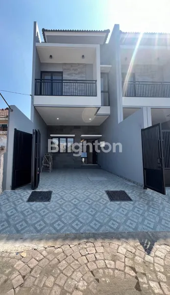 image SIAP HUNI  RUMAH NEW MINIMALIS 2 LT MOCCA VRBANA, DIAN ISTANA SURABAYA BARAT (1)