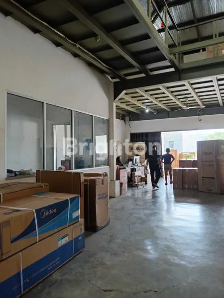 image GUDANG BAGUS 2 LANTAI ADA LIFT BARANG LOKASI STRATEGIS DI SEMARANG TIMUR (5)