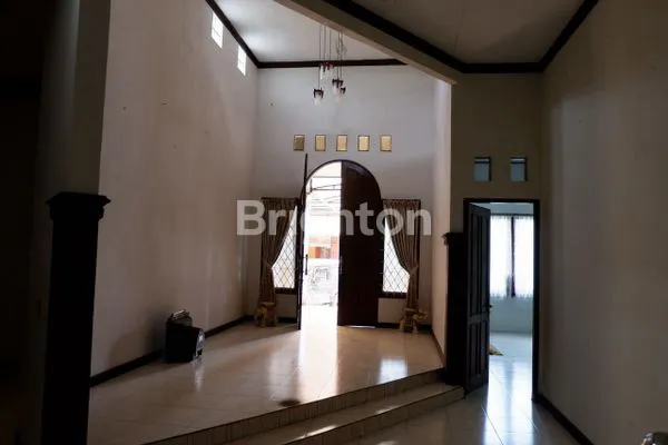 image JUAL RUMAH SIAP HUNI, LUAS, NYAMAN DAN STRATEGIS (2)