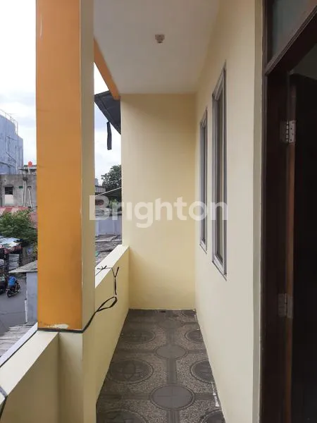 RUMAH  DURI SELATAN SANGAT AMAT STRATEGIS, BISA UNTUK USAHA