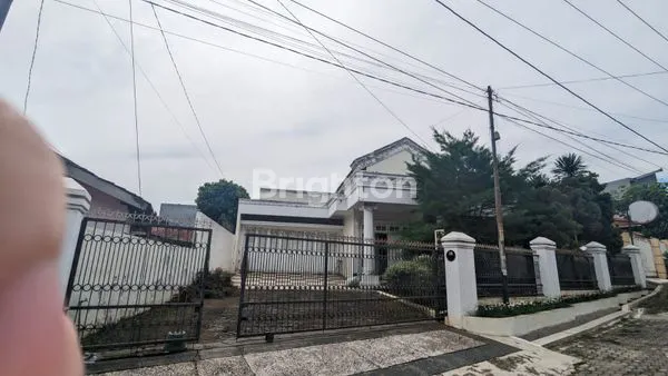 image DIJUAL RUMAH MEWAH (1)