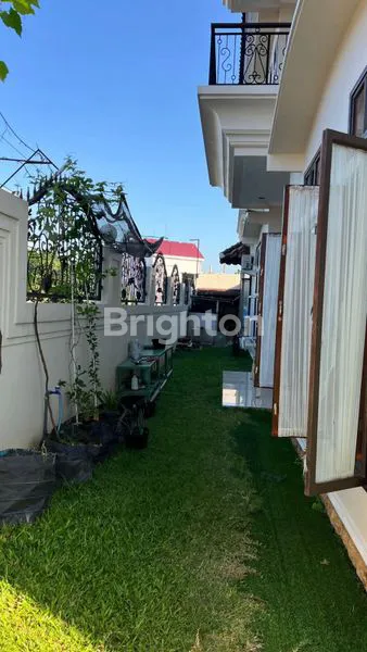 image RUMAH DUA LANTAI GAYA KLASIK MODERN DI BULUSAN TEMBALANG (8)