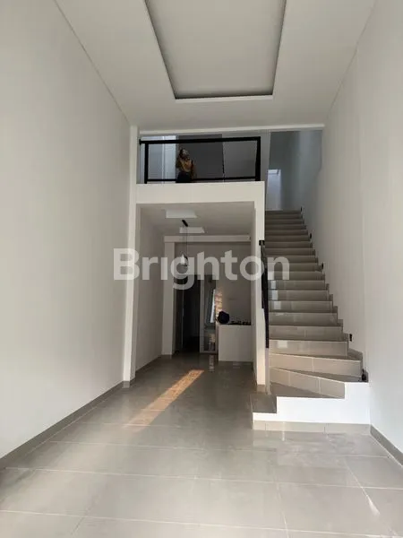 image RUNAH MAKALIWE 3LANTAI GROGOL PERTAMBURAN JAKARTA BARAT (2)
