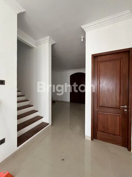 image RUMAH MEWAH 2 LANTAI CITRALAND SEA VIEW SIAP HUNI (3)