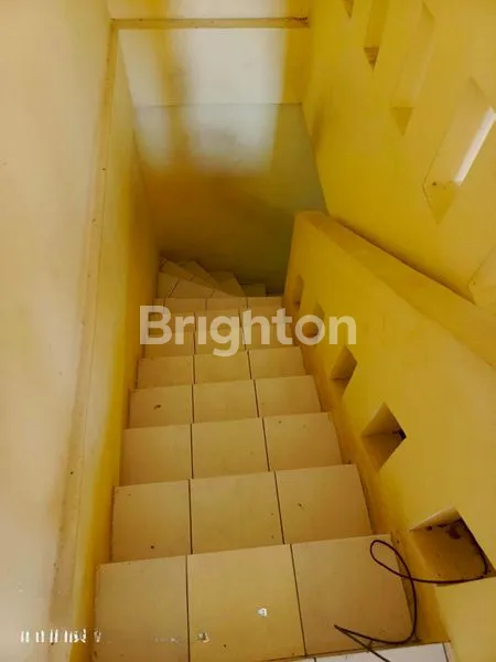 image RUKO 2 LANTAI LOKASI STRATEGIS, SHM, SIAP PAKAI & IDEAL UNTUK USAHA / INVESTASI LOKASI STRATEGIS. (3)