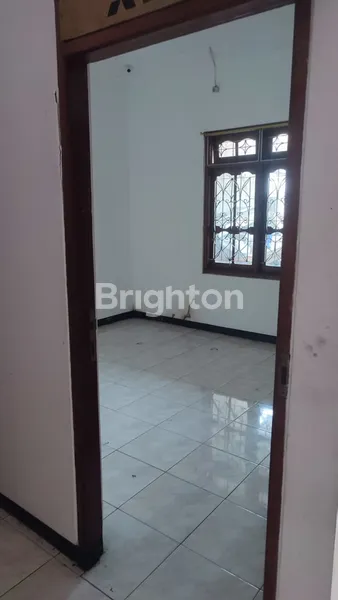 image DIJUAL RUMAH DI PERUMAHAN KEDUNG BARUK PONDOK NIRWANA NOL JALAN MERR HARGA MURAH (6)