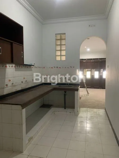 image RUMAH SEMI-FURNISHED DI PAKUWON CITY, DEKAT MALL (7)