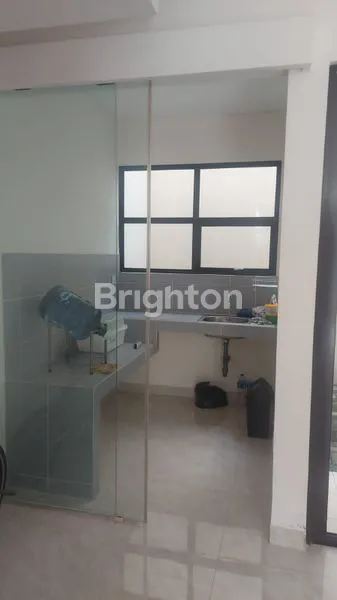 image DIJUAL RUMAH RAPI DAN NYAMAN DI LAVON SWANCITY (6)