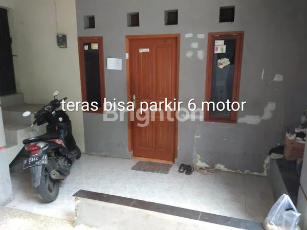 image HUNIAN NYAMAN DAN FUNGSIONAL LUAS TANAH 43M2 DAN BANGUNAN 105M2 (4)