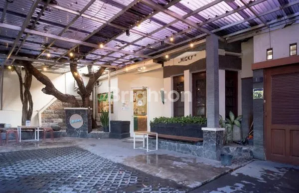 image PROPERTI KOMERSIAL EKSLUSIF 950M² DI KAWASAN ELITE TRUNOJOYO (2)