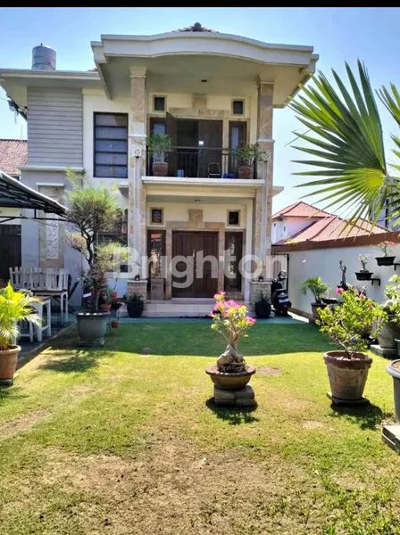 image RUMAH 2 LANTAI HALAMAN LUAS DI TUKAD BADUNG, RENON (1)