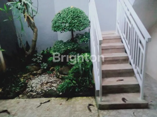 image RUMAH FULL FURNISH DI PERMATA JINGGA MALANG (7)