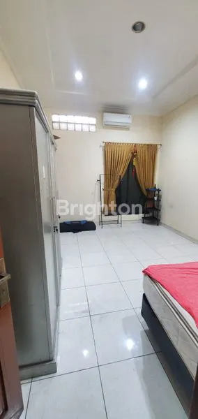 image RUMAH 3 LANTAI FULL FURNISHED JELAMBAR JAKARTA BARAT (3)
