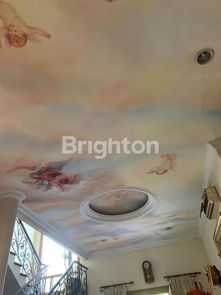 image HUNIAN MEWAH & PRESTISIUS DI JANTUNG KELAPA GADING – SIAP HUNI, SEMI FURNISHED! (2)