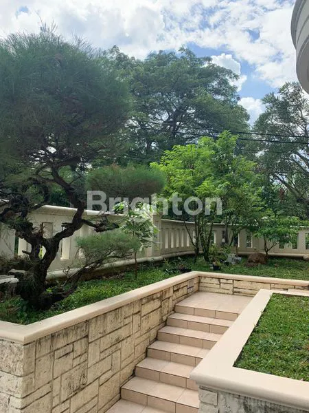 image HUNIAN MEWAH & PRESTISIUS DI JANTUNG KELAPA GADING – SIAP HUNI, SEMI FURNISHED! (5)