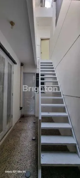 image JUAL RUMAH 2 LANTAI PAKUWON CITY CLUSTER FLORENCE SURABAYA TIMUR (6)