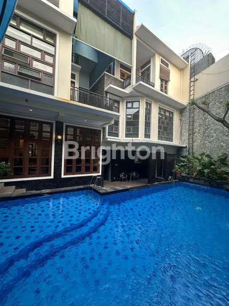 image TOWN HOUSE 2 LT LOKASI PREMIUM CIKINI, MENTENG JAKARTA PUSAT (1)