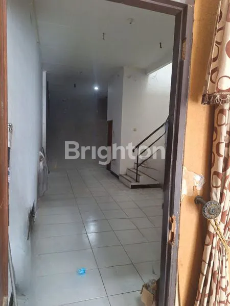 image RUKO 3,5 LANTAI HADAP TIMUR, LUAS DAN STRATEGIS - COCOK UNTUK USAHA DAN HUNIAN (2)