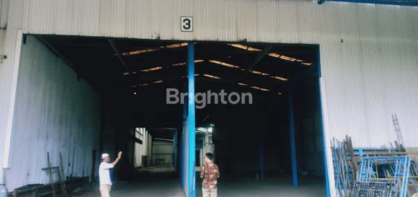 image GUDANG LUAS 5500M² DI TROSOBO DENGAN HOIST CRANE 6 TON (5)