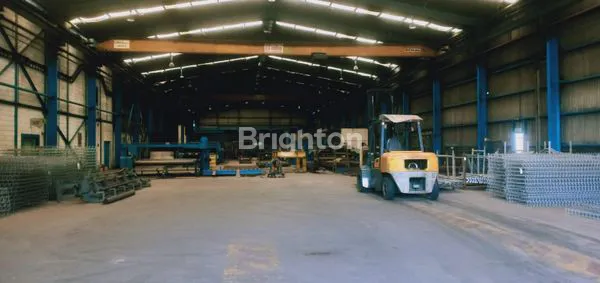 image GUDANG LUAS 5500M² DI TROSOBO DENGAN HOIST CRANE 6 TON (4)