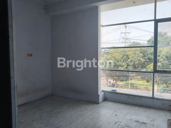 image RUKO DI KOTA PASURUAN JALAN KH MANSYUR  KECAMATAN BUGUL KIDUL KOTA PASURUAN JAWA TIMUR (5)