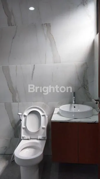 image RUMAH MEWAH KEBON JERUK  (2)