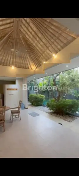 image LUXURY VILLA FULLY FURNISHED DI UMALAS DENGAN KOLAM RENANG (7)