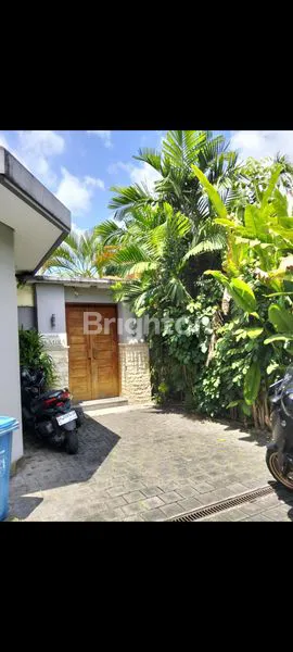 image LUXURY VILLA FULLY FURNISHED DI UMALAS DENGAN KOLAM RENANG (2)