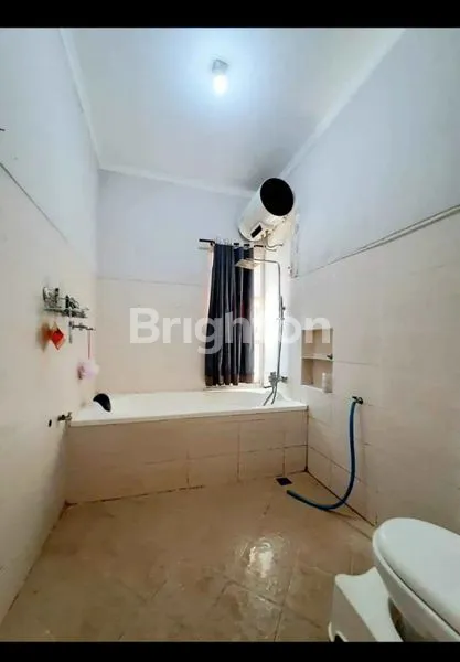 image RUMAH 2 LANTAI , SIAP HUNI , LOKASI STRATEGIS DI TANGSEL  (7)