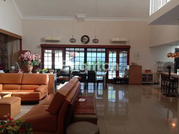image DIJUAL RUMAH KERTAJAYA INDAH (2)