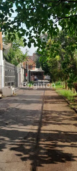 image RUMAH CANTIK MINIMALIS 2,5 LANTAI DI CIPINANG JATINEGARA JAKARTA TIMUR (8)