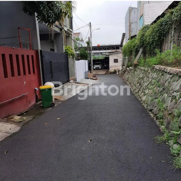 image RUMAH SIAP HUNI 2 LANTAI DI PURI BINTARA REGENCY BEKASI JAWA BARAT (7)