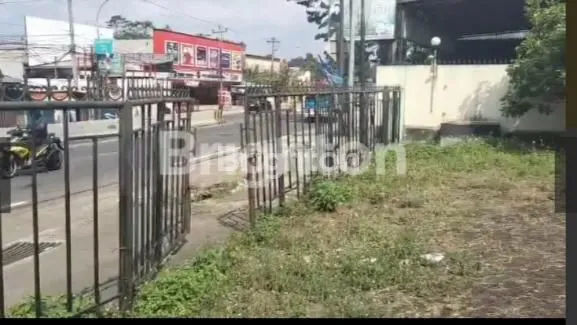 image TANAH LUAS BONUS RUMAH LOKASI STRATEGIS PINGGIR JALAN RAYA PROPINSI DI PUDAK PAYUNG\N (2)