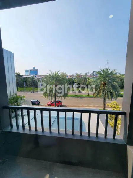 image RUMAH MEWAH 2 LANTAI DI CLUSTER MATERA GADING SERPONG (6)