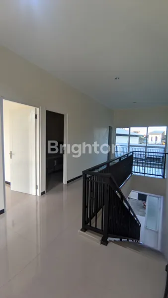 image RUMAH MEWAH 2 LANTAI STRATEGIS DEKAT GWALK SURABAYA BARAT (6)
