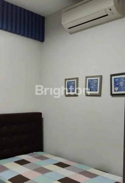 image APARTEMEN GUNAWANGSA MANYAR 2BR FULL FURNISHED SIAP HUNI VIEW POOL DEKAT RAYA MERR (4)